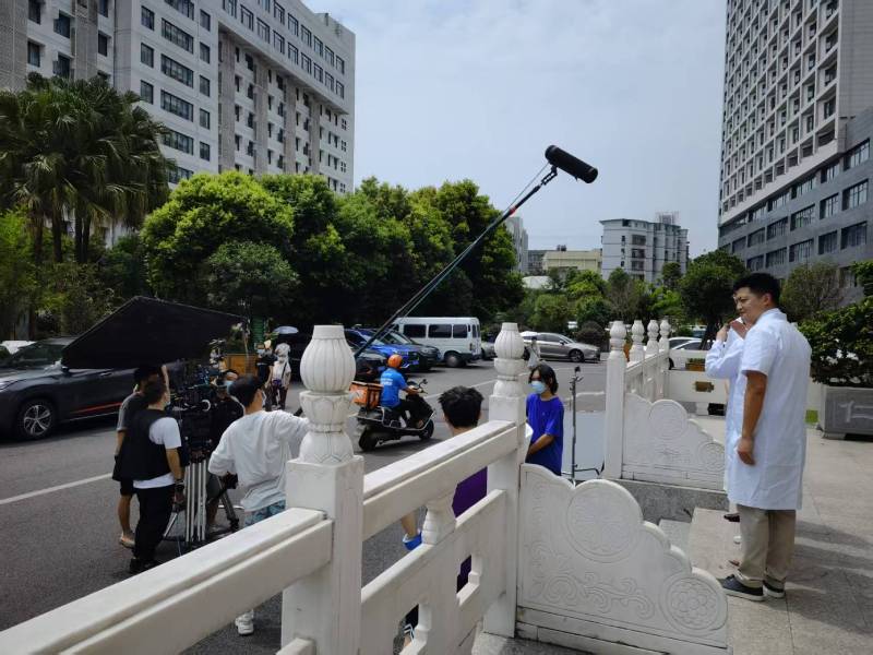 平坝县广告片拍摄公司低成本实现高规格制作的诀窍